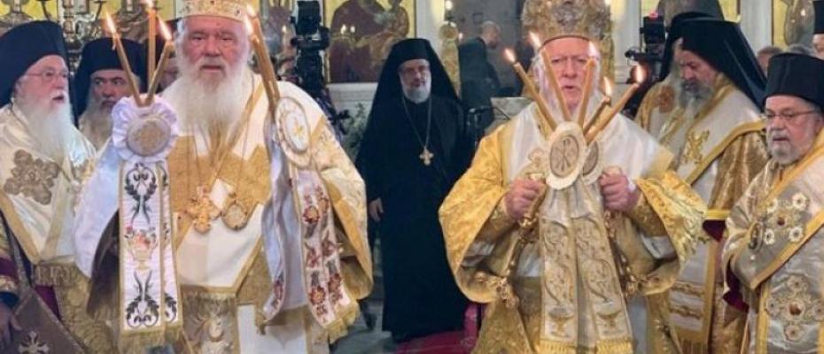 Η Πατριαρχική Θεία Λειτουργία στον Ιερό Ναό Παναγίας Αχειροποιήτου Θεσσαλονίκης|βίντεο|