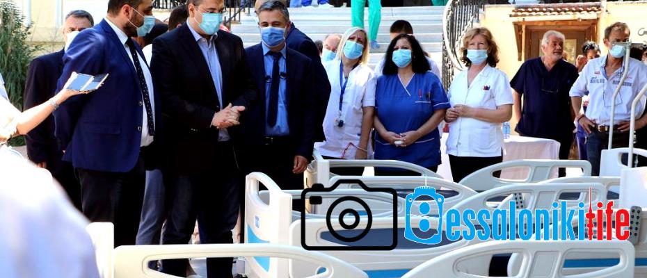 Ο Περιφερειάρχης Απ.Τζιτζικώστας παρέδωσε 24 κλίνες ΜΕΘ για τα νοσοκομεία της Κεντρικής Μακεδονίας