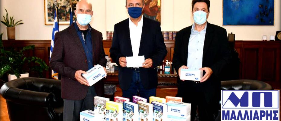 2.000 μάσκες και 50 εγκυκλοπαίδειες από τον οργανισμό “Μαλλιάρης Παιδεία” για παραμεθόριες περιοχές